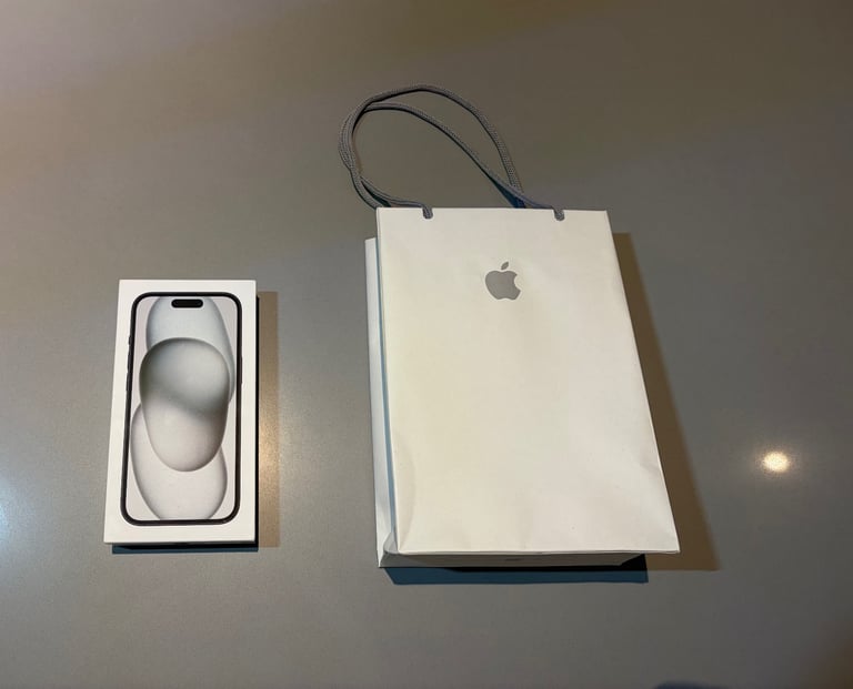image for Apple iPhone 15 graphite excellent Condition