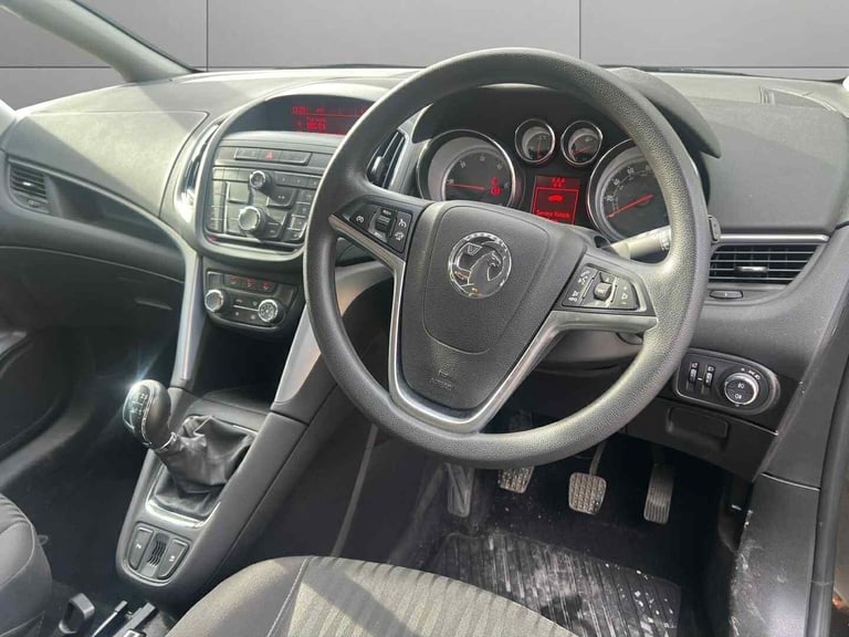2015 Vauxhall Zafira 2.0 CDTi Exclusiv 5dr MPV Diesel Manual