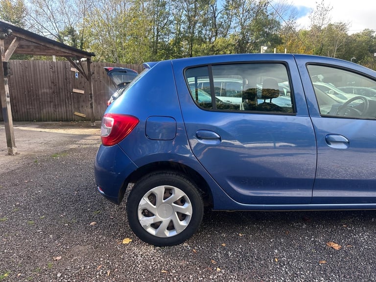 2013 Dacia Sandero 0.9 TCe Laureate Euro 5 5dr HATCHBACK Petrol Manual