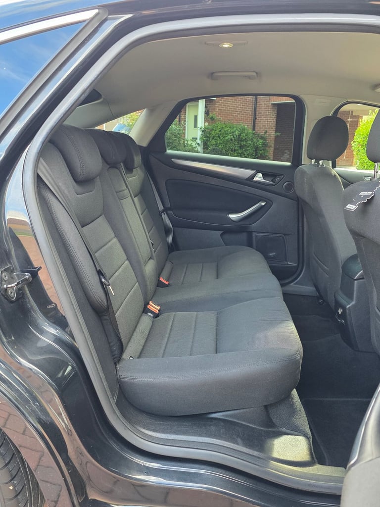 Ford, MONDEO, Hatchback, 2012, Manual, 1997 (cc), 5 doors