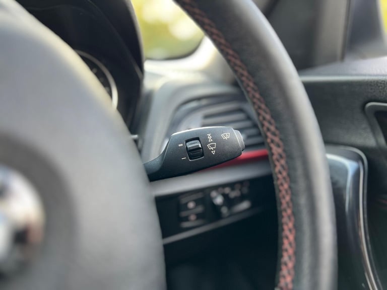 2014 BMW 1 Series 2.0 120d Sport Euro 5 (s/s) 3dr HATCHBACK Diesel Manual