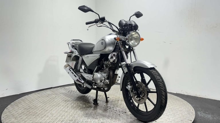 Yamaha YBR125 Custom  2013 24K GREAT RUNNING PROJECT BIKE 125CC CRUISER
