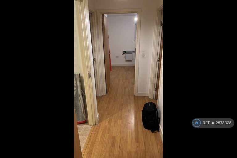 2 bedroom flat in Ladywell Point, Salford, M50 (2 bed) (#2673028)