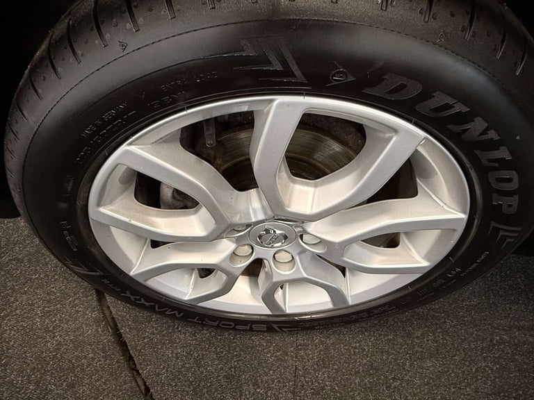 2018 Volvo V40 T3 [152] Cross Country Pro 5dr Geartronic HATCHBACK PETROL Automatic