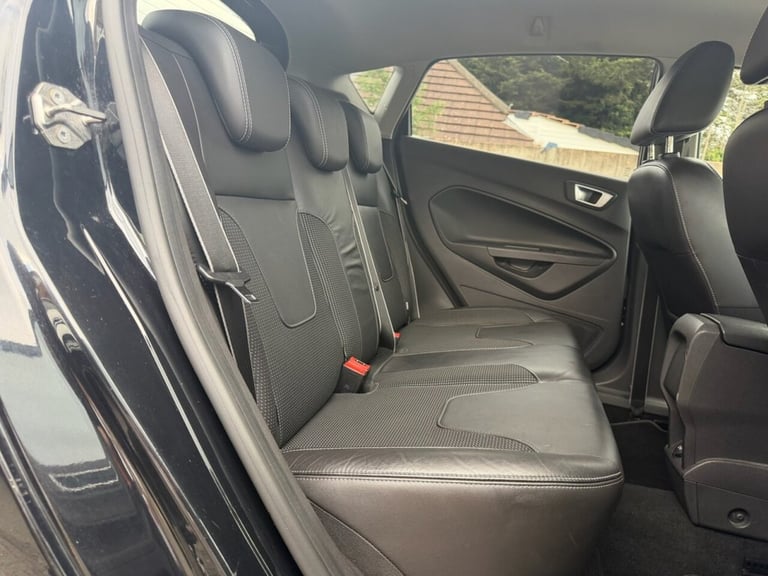 2013 Ford Fiesta 1.6 Titanium X 5dr Powershift HATCHBACK PETROL Automatic