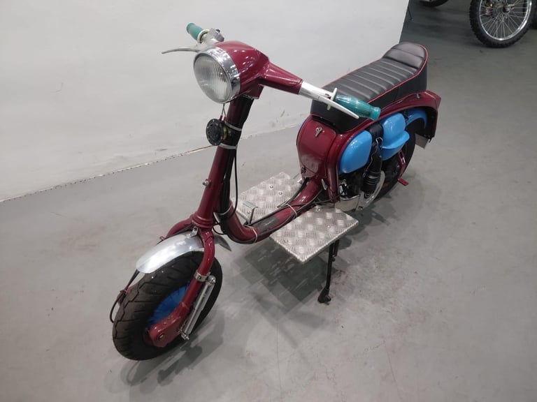 Lambretta Li125 Series 3 STAFFORD MOTORCYCLES LIMITED