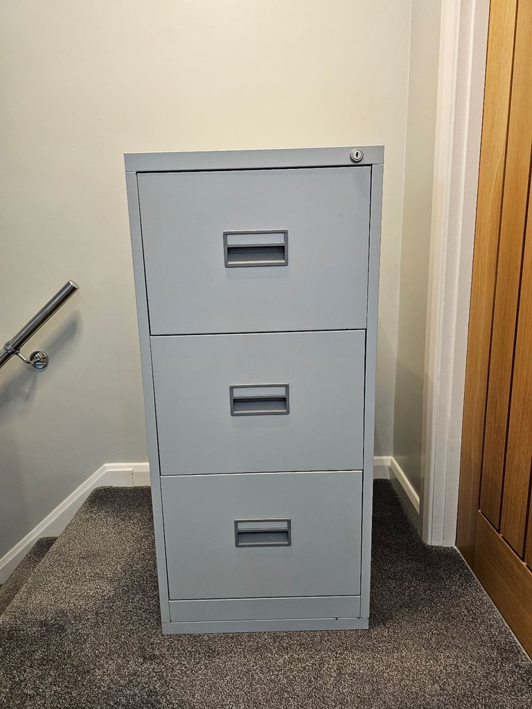 image for 3 drawer filing cabinet with file holders 