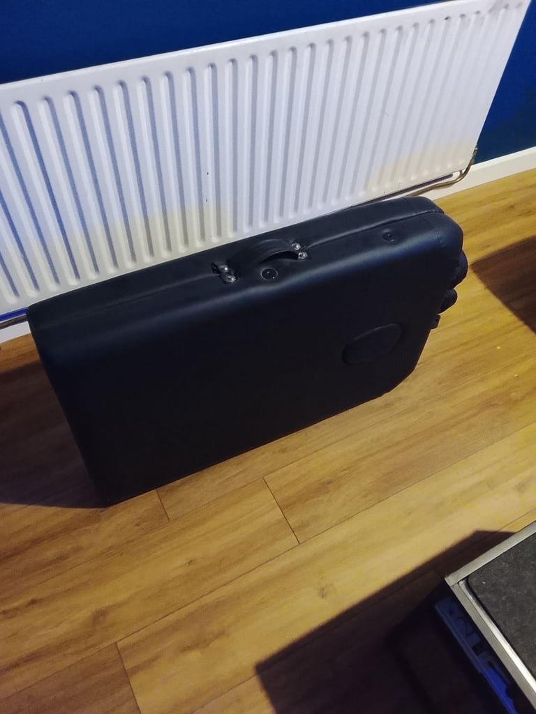 Foldable Massage Table - perfect condition 