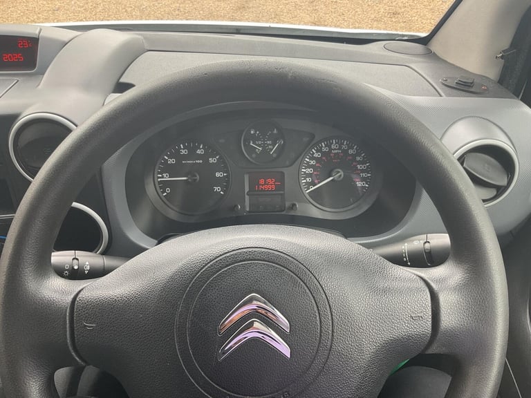 2015 Citroen Berlingo 1.6 HDi 750 LX L2 6dr PANEL VAN Diesel Manual