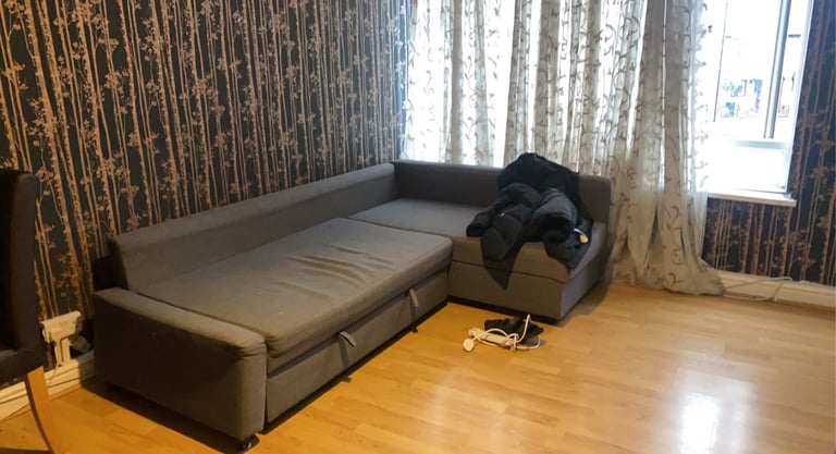 AVAILABLE NOW.. NEWLY REFURB. 1BEDROOM FLAT IN GRAVESEND - DA12 1EY FOR JUST £1075pcm