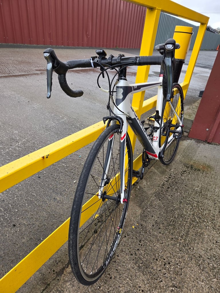 Boardman c7 carbon racing bike