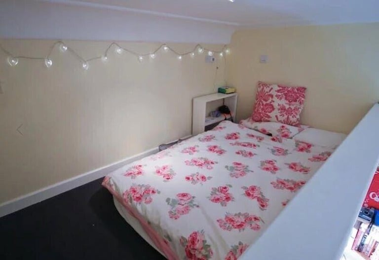 STUDENT ROOMS TO RENT IN LOUGHBOROUGH. ENSUITE ROOMS WITH 3/4 DOUBLE BED, PRIVATE ROOM AND