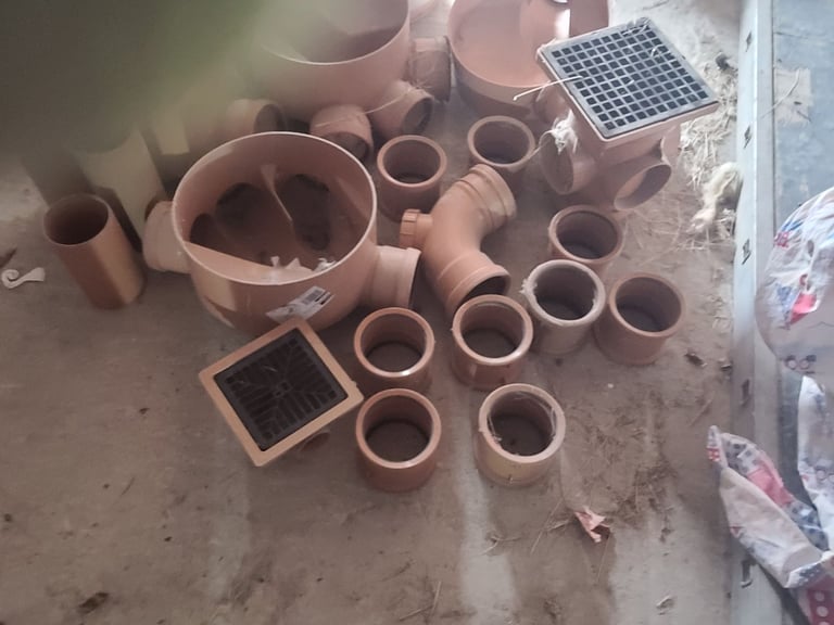 Drainage/ manhole fittings 