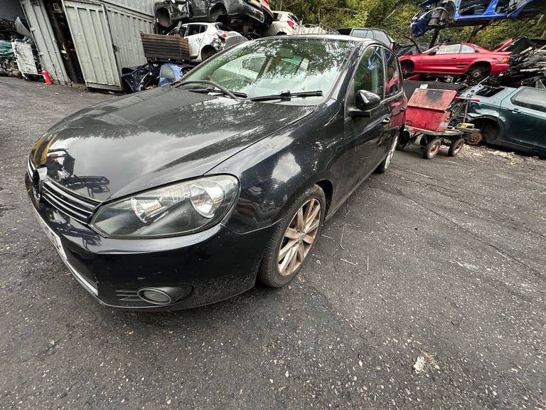 VW GOLF 2010 2.0 DIESEL BREAKING 