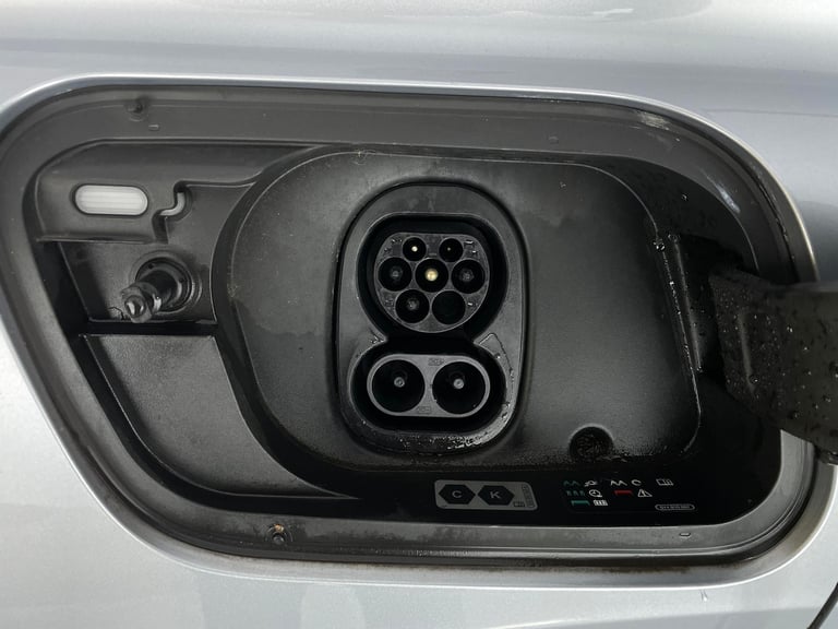 2021 Audi Q4 e-tron 35 S line SUV 5dr Electric Auto 55kWh (170 ps) - LANE DEPARTURE  - SPORTS S S...