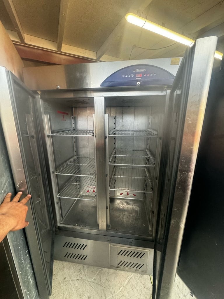 Commercial double door fridge cafe shop restaurant chiller 