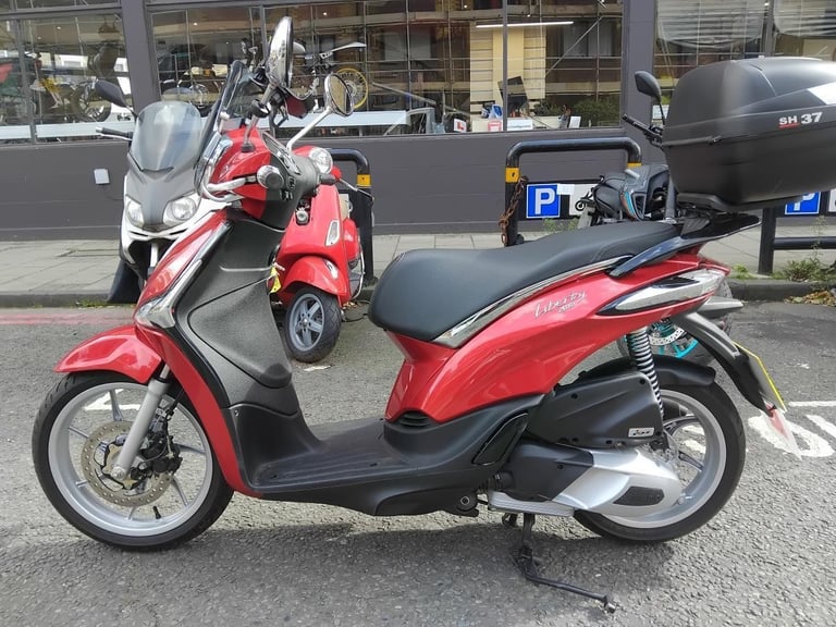 image for PIAGGIO LIBERTY 125 RED 2024 ONLY 157 MILES LOADS OF EXTRAS