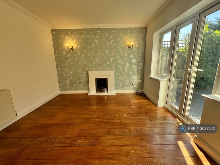 4 bedroom house in Friern Close, Cheshunt, Waltham Cross, EN7 (4 bed) (#2637950)