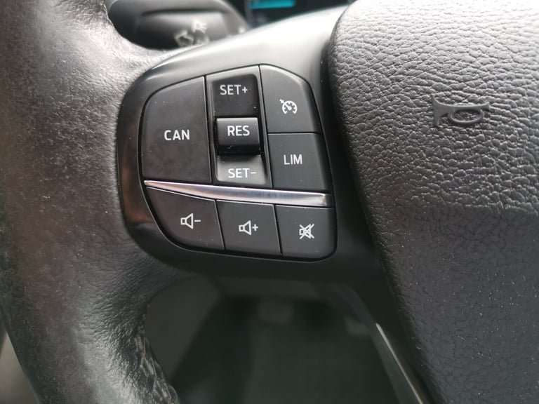 2018 Ford Transit Custom 2.0 TDCi 105ps Low Roof D/Cab Van PANEL VAN Diesel Manual