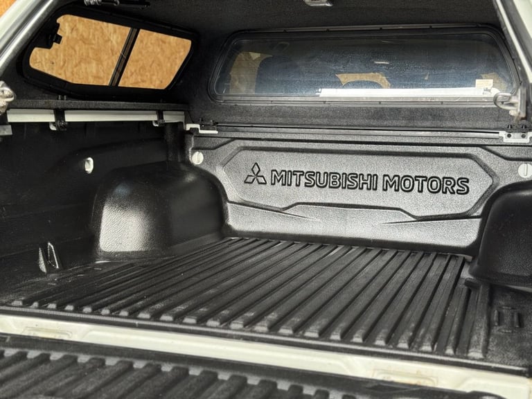 2020 Mitsubishi L200 2.2 DI-D DC Barbarian X Pickup Double Cab 4dr Diesel Auto 4WD Euro 6 (s/s)  ...