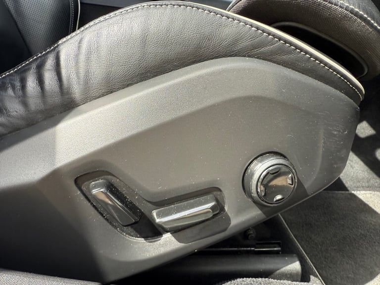 2018 Volvo S90 2.0 T8 Hybrid R DESIGN Pro 4dr AWD Geartronic SALOON Petrol Parallel Phev Automatic