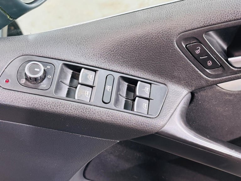 2012 Volkswagen Tiguan 2.0 TDI BlueMotion Tech SE DSG 4WD Euro 5 (s/s) 5dr ESTATE Diesel Automatic