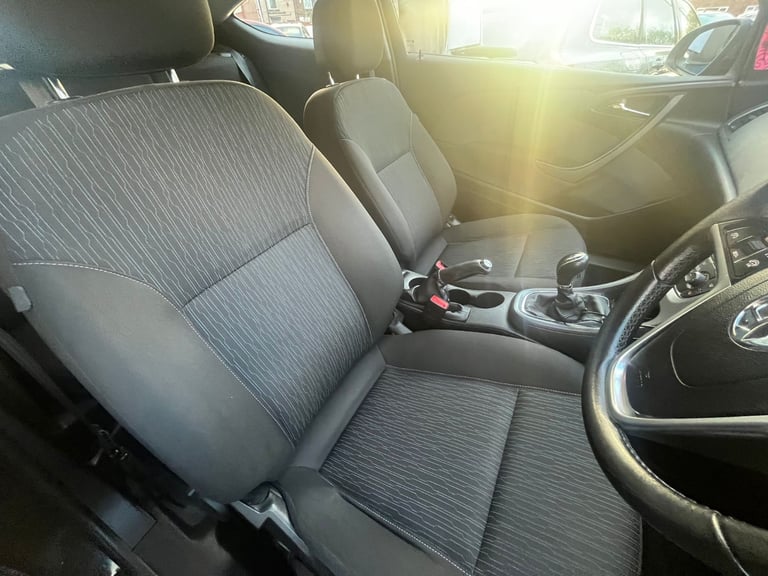 Vauxhall, GTC, Hatchback, 2015, Manual, 1598 (cc), 3 doors