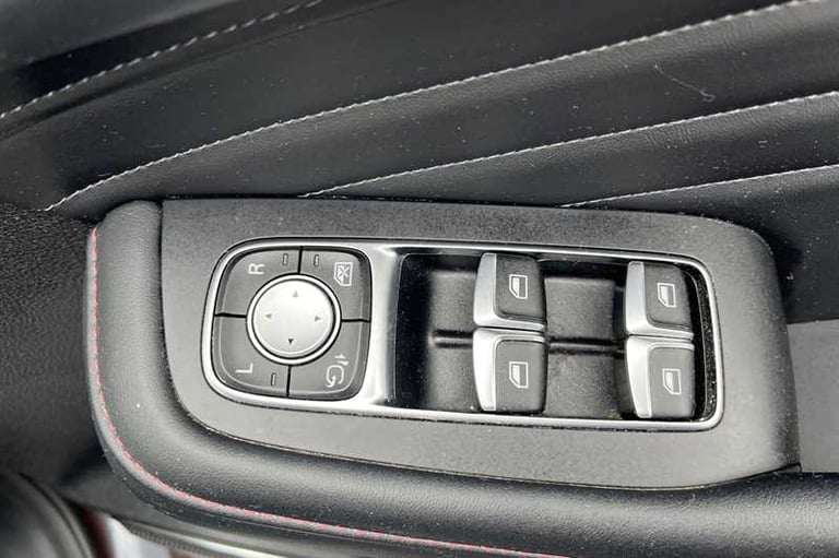 2024 MG MG HS 1.5 T-GDI Trophy SUV 5dr Petrol DCT Euro 6 (s/s) (162 ps) SUV Petrol Automatic