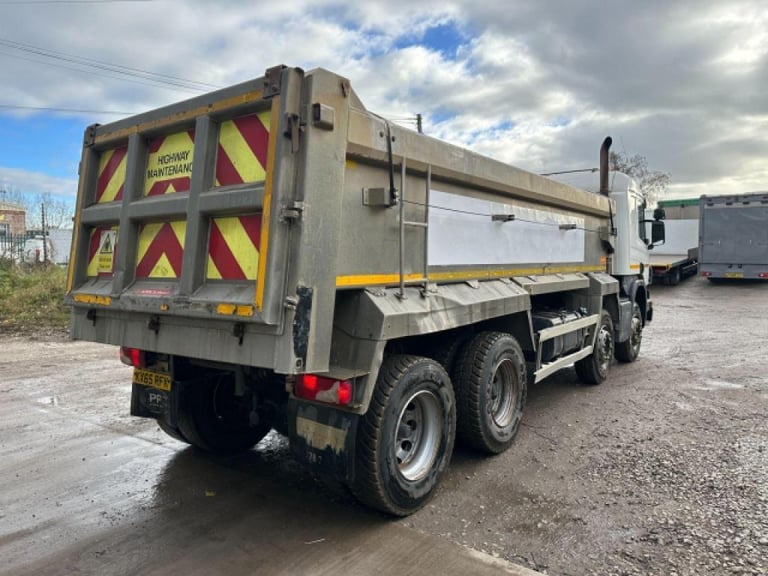 Scania P370 CB 8X4 MANUAL GEARBOX EURO 6 TIPPER