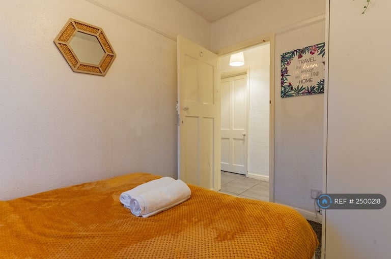 2 bedroom flat in Rawlins Street, Birmingham, B16 (2 bed) (#2500218)