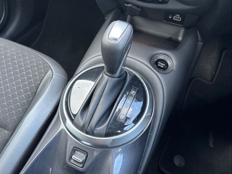 Nissan Juke 1.6 Hybrid N-Connecta 5dr Auto Petrol/Electric Hybrid