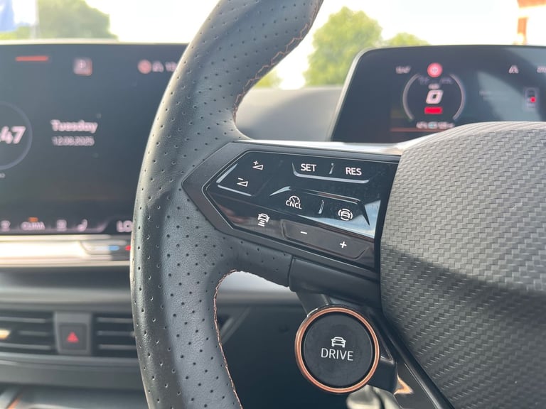  Cupra Born E Boost 59kwh V3 Hatchback 5dr Electric Auto 230 Ps Electric