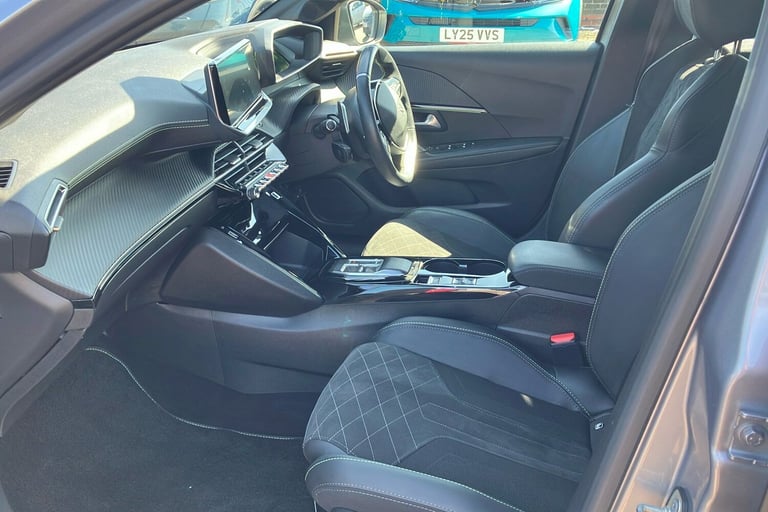  Peugeot 208 1.2 Puretech Gt Premium Hatchback 5dr Petrol Eat Euro 6 s/s 130 Ps