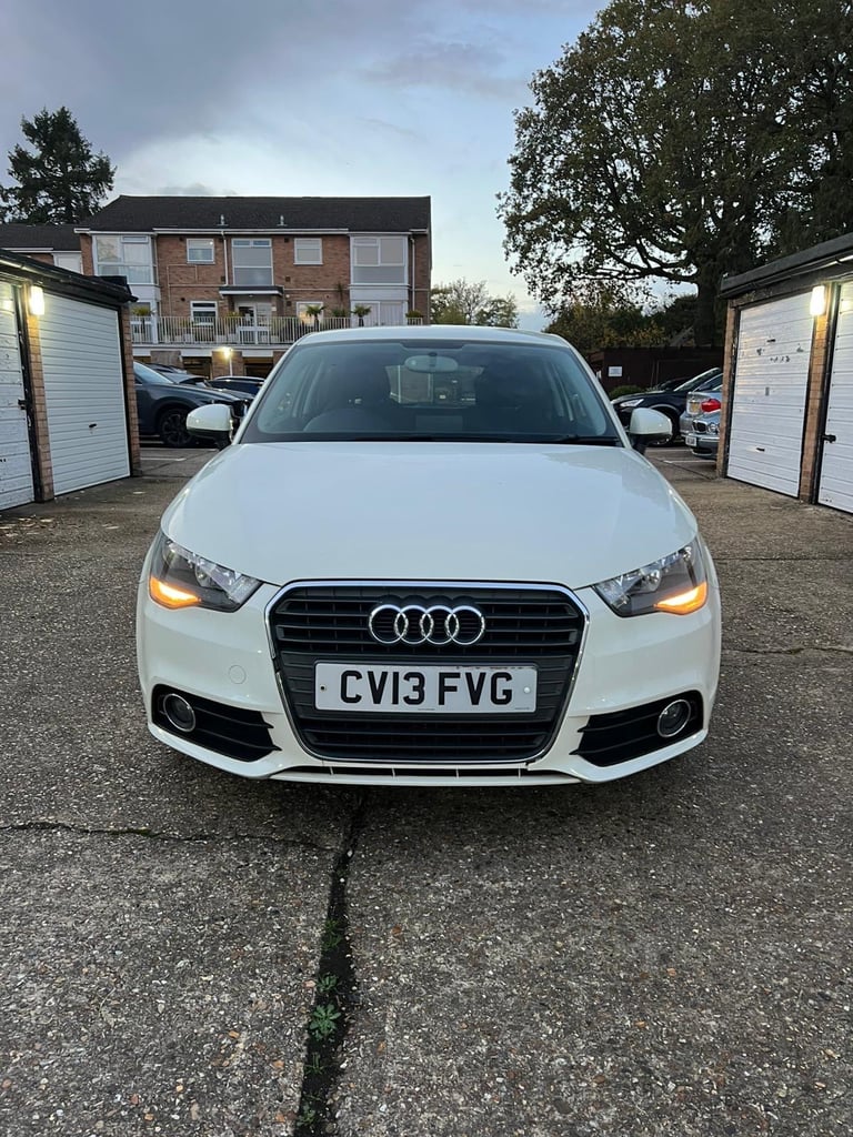 Audi, A1, Hatchback, 2013, Semi-Auto, 1390 (cc), 3 doors