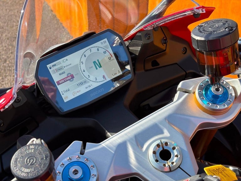 DUCATI PANIGALE V2 S