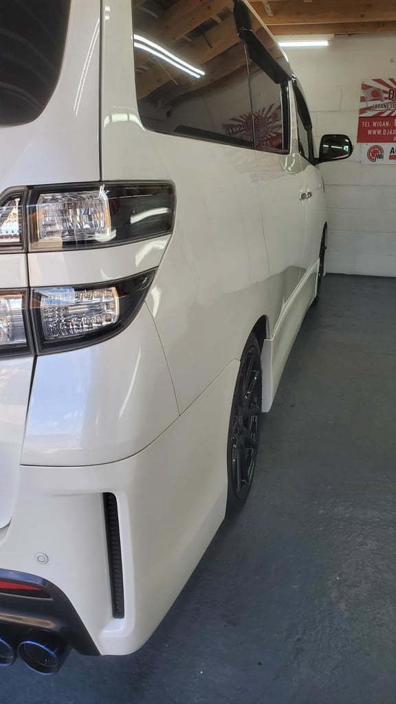 Toyota vellfire G S 2.4 auto fresh japanese import only 41k miles 2014 grade 4.5