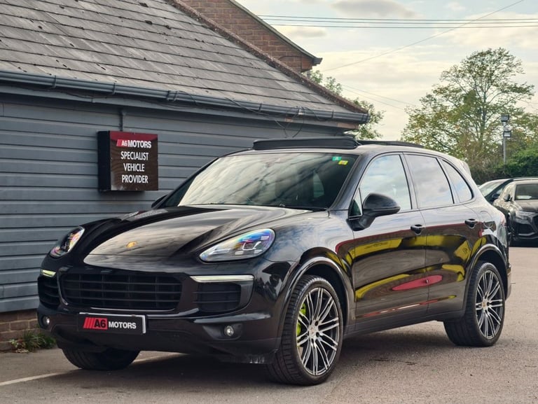 2017 Porsche Cayenne S Platinum Edition E-Hybrid 5dr Tiptronic S ESTATE PETROL/ELECTRIC Automatic
