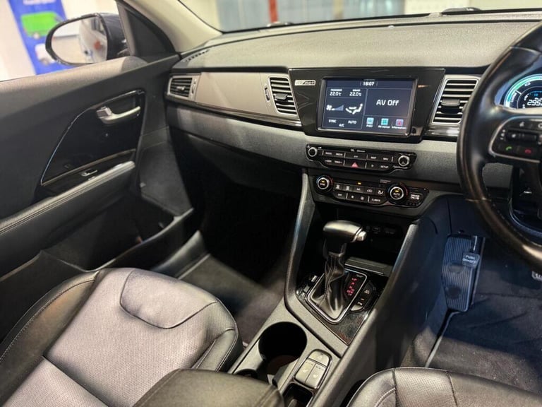 2019 Kia Niro 1.6 GDi 8.9kWh 3 DCT Euro 6 (s/s) 5dr ESTATE Petrol/Electric Hybrid Automatic