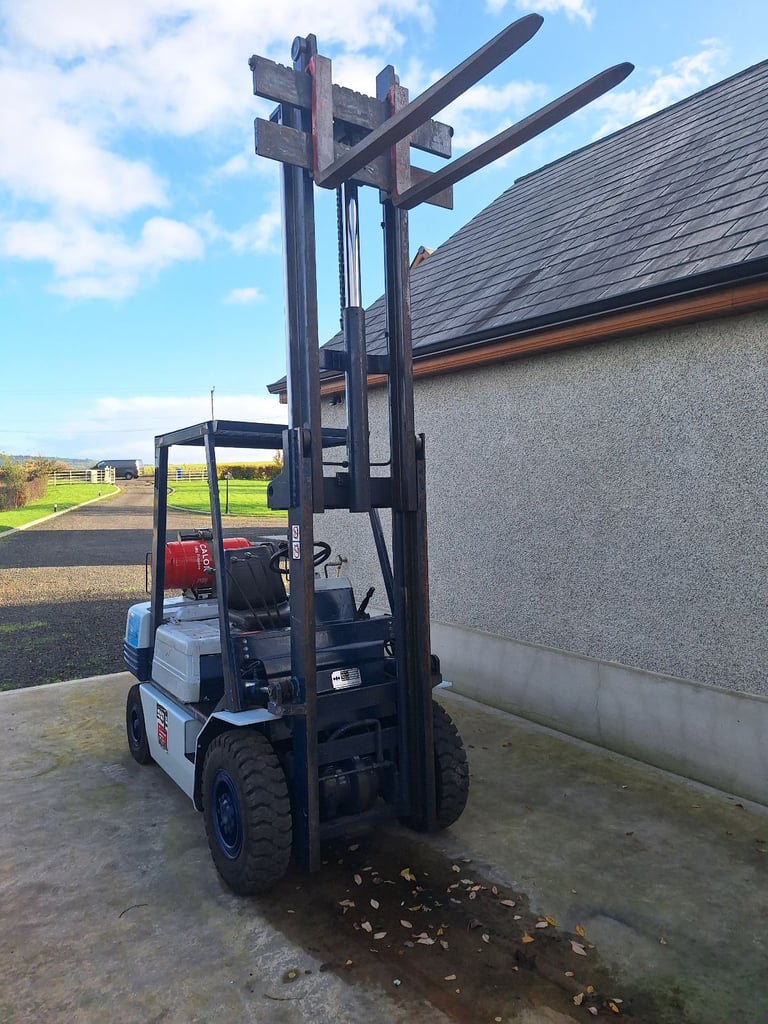 Gas forklift fir sale 