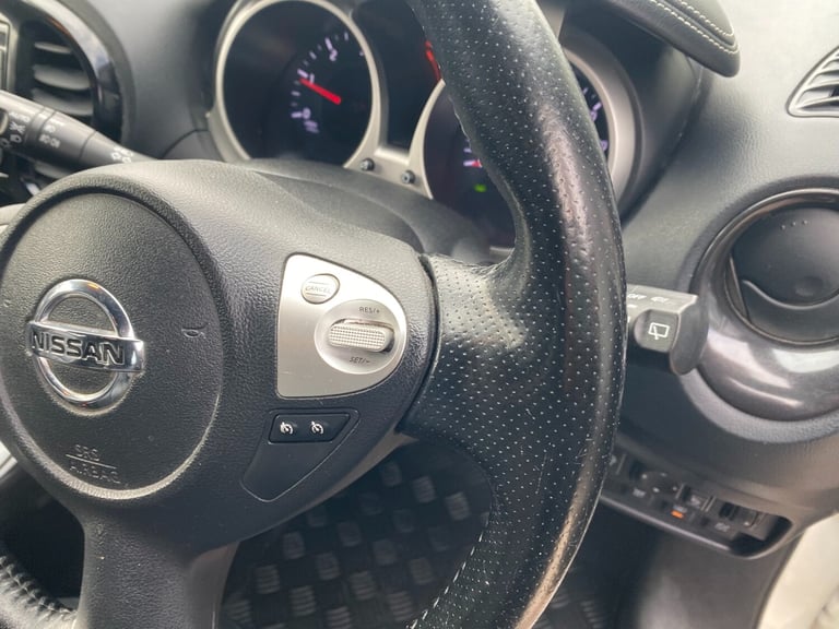 2014 Nissan Juke 1.5 dCi Tekna 5dr HATCHBACK Diesel Manual
