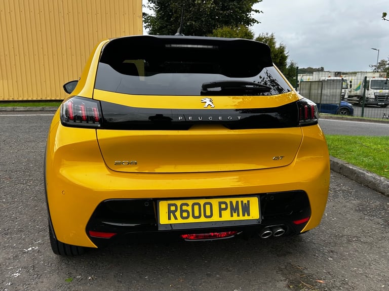 Peugeot, 208, Hatchback, 2022, Semi-Auto, 1199 (cc), 5 doors