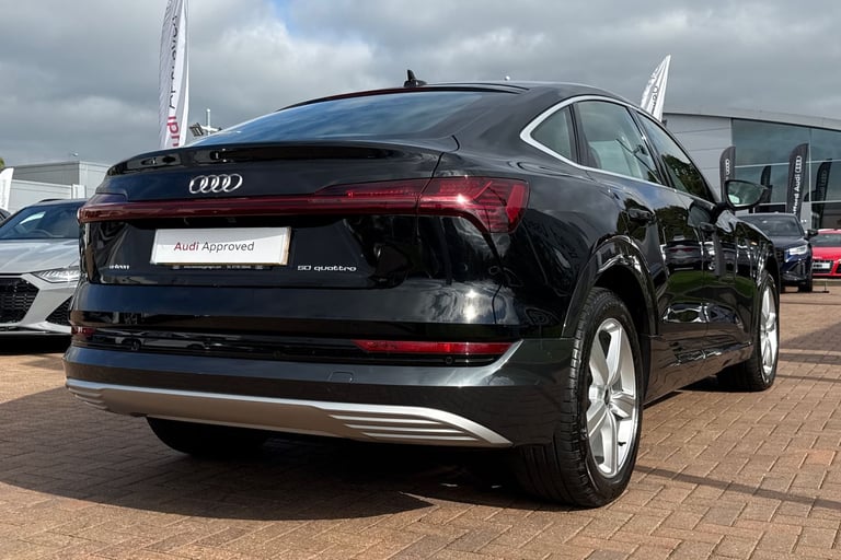 2022 Audi e-tron Sportback Technik 50 quattro 230,00 kW SUV ELECTRIC Automatic
