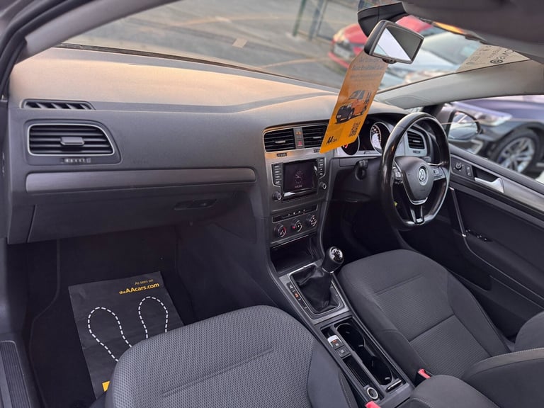 2013 Volkswagen Golf 1.6 TDI 105 SE 5dr HATCHBACK Diesel Manual