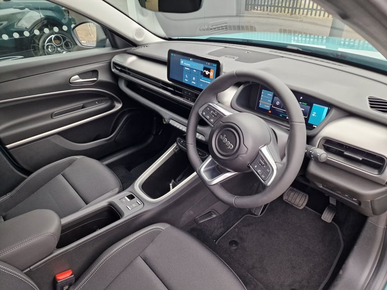 2024 Jeep Avenger 115kW Altitude 54kWh 5dr Auto Hatchback Electric Automatic