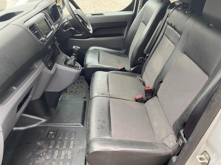  Peugeot Expert 2.0 BlueHDi 1400 Professional Plus Standard Panel Van MWB Euro 6 (s/s) 6dr Diesel...