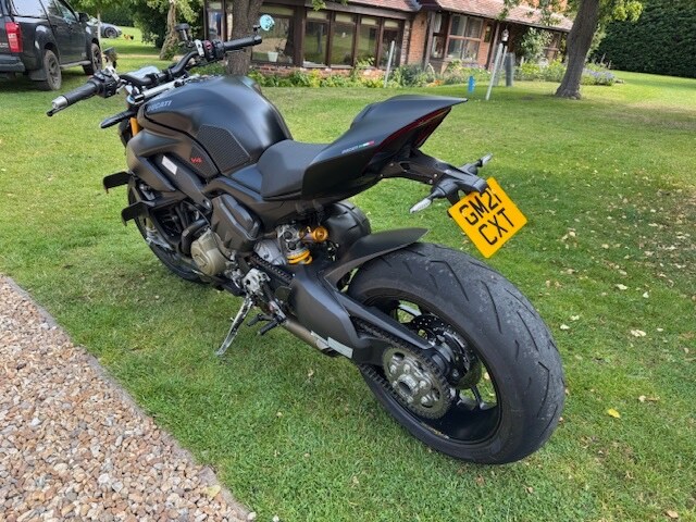 2021 Ducati STREETFIGHTER V4S Akropovic Exhaust, Thousands Spent !!  PETROL Manual