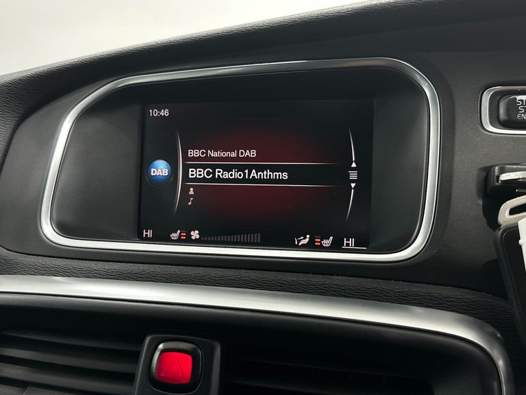 2017 Volvo V40 2.0 D2 R-Design Nav Plus Auto Euro 6 (s/s) 5dr HATCHBACK Diesel Automatic