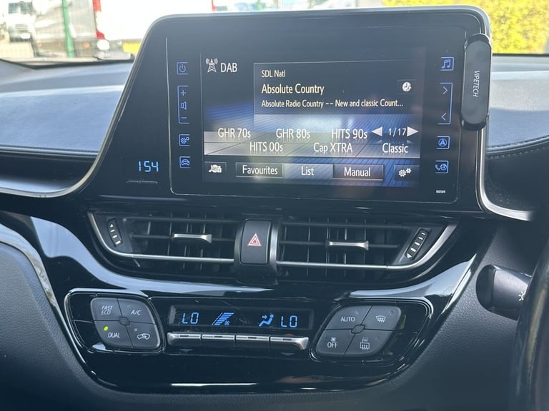 2017 Toyota C-HR 1.8 VVT-h Icon SUV 5dr Petrol Hybrid CVT Euro 6 (s/s) (122 ps) HATCHBACK PETROL/...