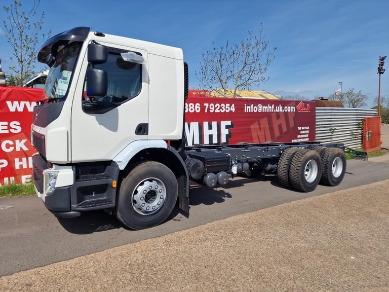 IN STOCK 2 NEW VOLVO 6X4 CHASSIS FE 35OBHP 44,000KG HOOKLIFT HOOKLOADER