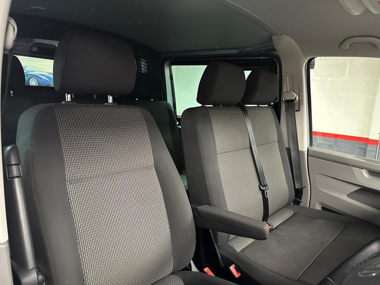2021 Volkswagen Transporter 2.0 TDI T32 Highline Kombi FWD LWB High Roof Euro 6 (s/s) 5dr WINDOW ...